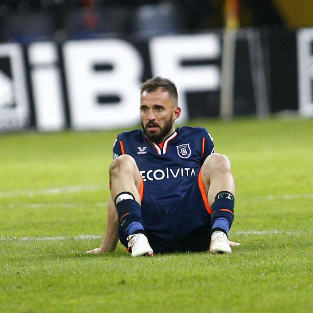 Emre Çolak