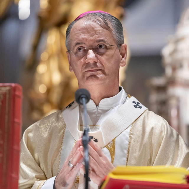 Nadbiskup Dražen Kutleša