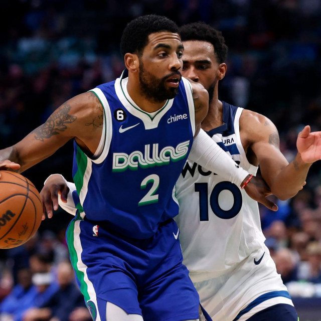 Kyrie Irving i Mike Conley