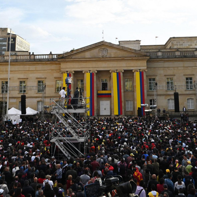 Pristaše predsjednika Gustava Petra