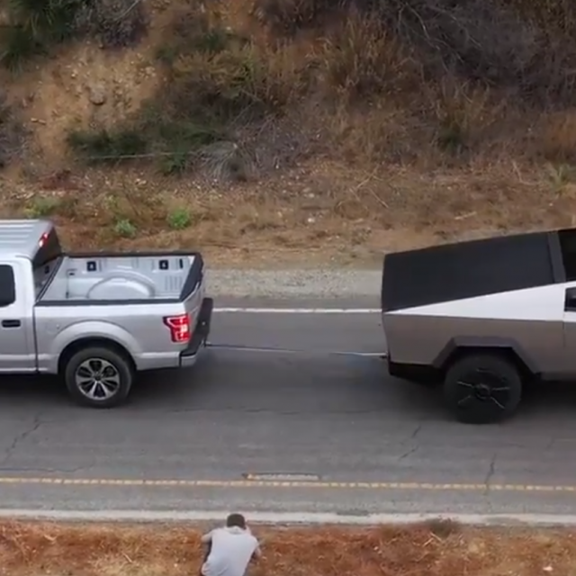 Tesla Cybertruck vs Ford F-150