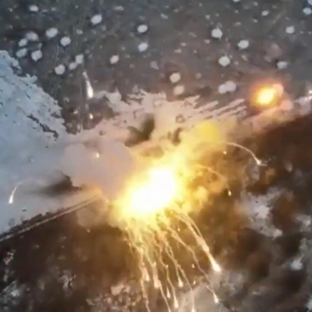 Snimka navodnog uništenja termobaričkog ruskog oružja