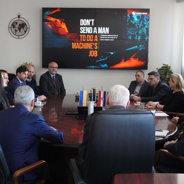 DOK-ING donacija strojeva Ukrajini
