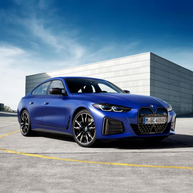 2022. BMW i4 M50