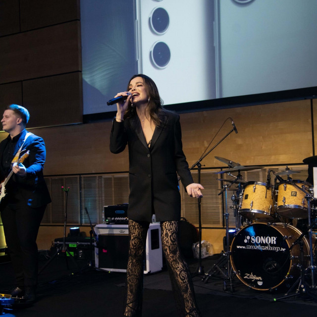 Samsung Galaxy S23 event _ Severina