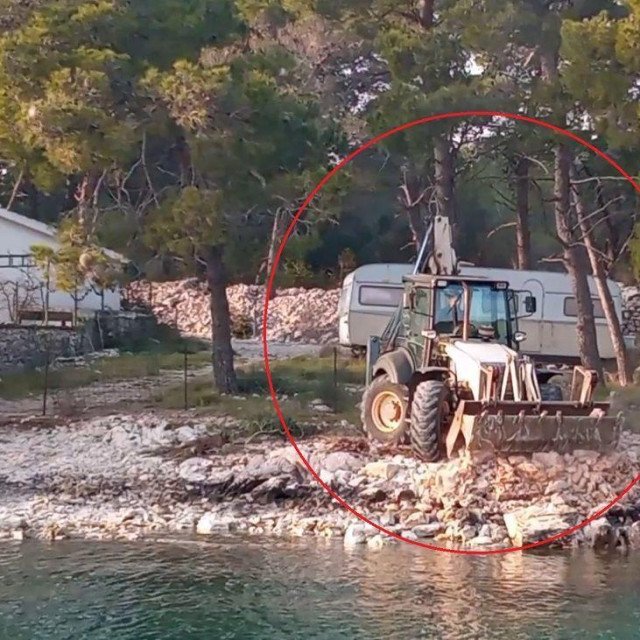 Devastacija pomorskog dobra