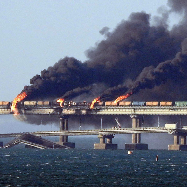 Oštećeni Kerčki most koji Krim spaja s Rusijom