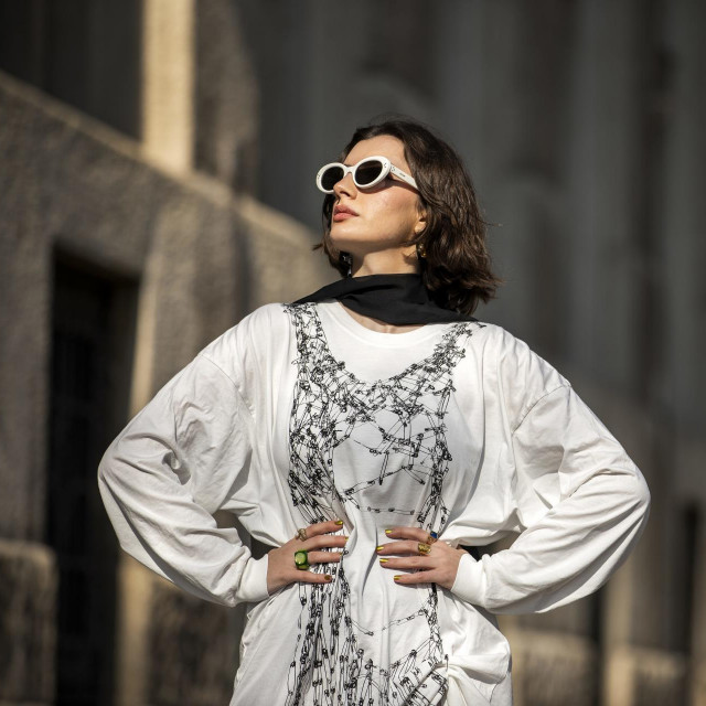 Zagreb, 150223.
Marulicev trg.
Na fotografiji: mlada arhitektica Karmen Nivic.