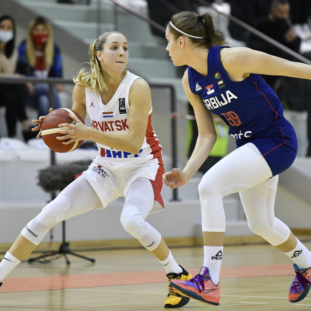 Ivana Dojkić na utakmici protiv Srbije