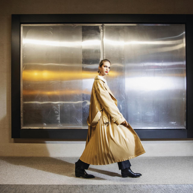 Baloner od umjetne kože Twinset, 345 € (2599,40 kn), košulja
Mango, 35,99 € (271,17 kn), kožnate hlače by Malene Birger, Garderoba Store, 849,43 € (6400,03 kn), kaubojske čizme
Fratelli Rossetti, Karla, 427 € (3217,23 kn)