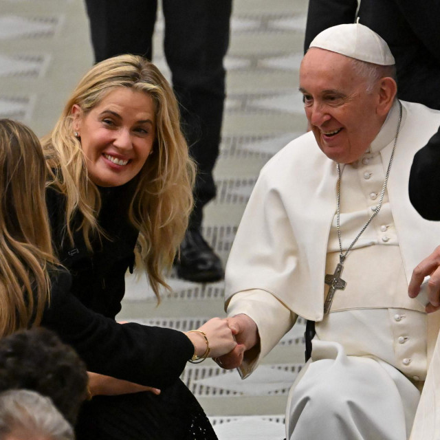 Papa Franjo s udovicom pokojnog talijanskog nogometaša Gianluce Viallija Cathryn White-Cooper