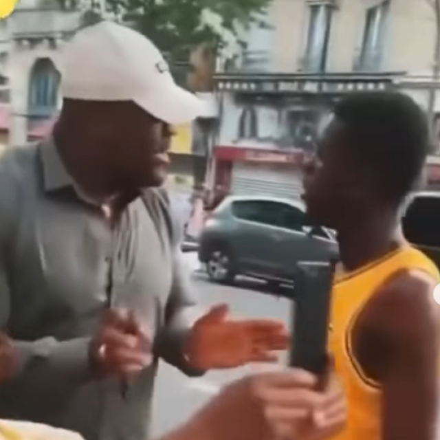 Francis Ngannou (lijevo) i nepoznati muškarac