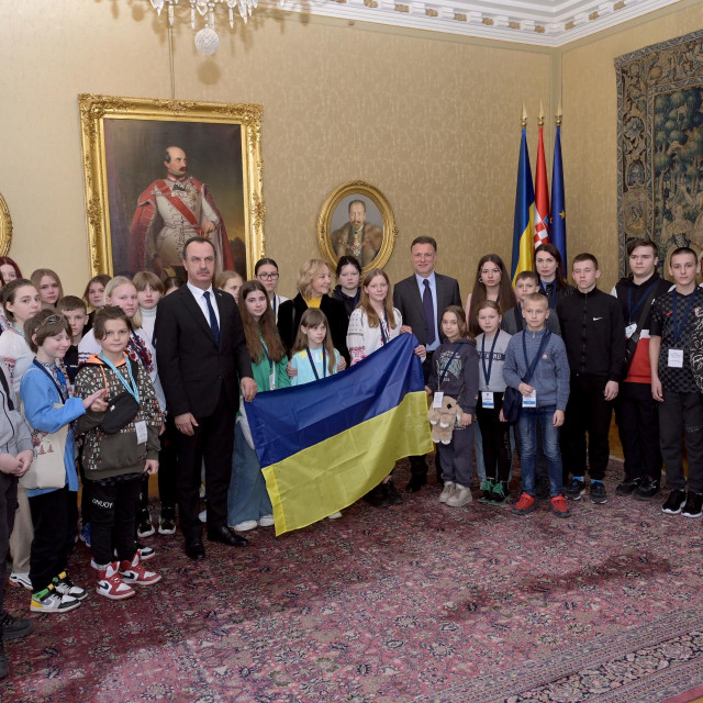 Ukrajinska djeca u Saboru