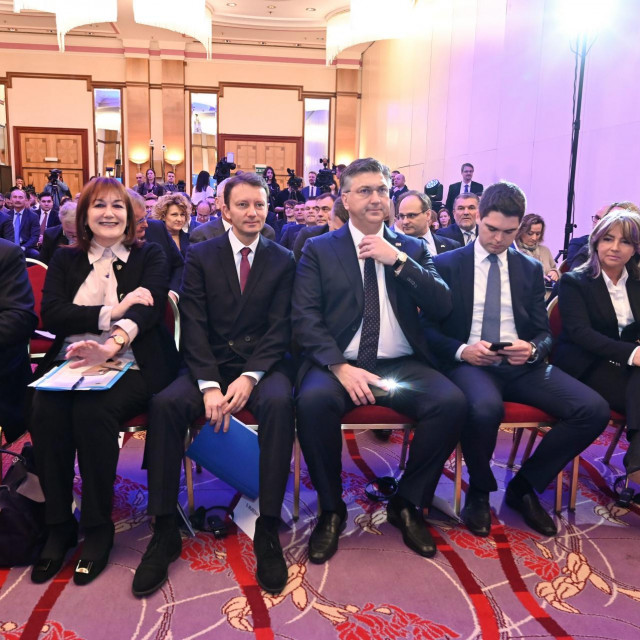 Jan Olbrycht, Dubravka Šuica, Siegfried Muresan, Andrej Plenković, Karlo Ressler, Sunčana Glavak, Željana Zovko