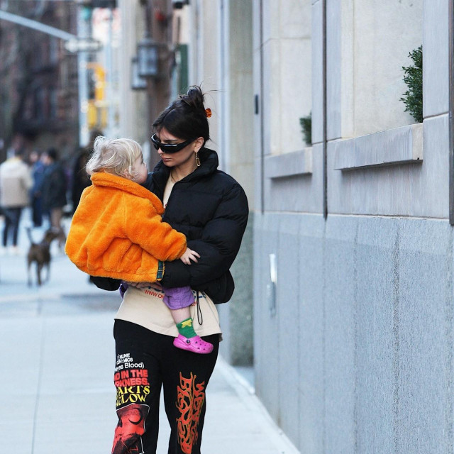 EXCLUSIVE: Emily Ratajkowski is seen out for a walk wit her son Sylvester Apollo Bear in NYC.
26 Feb 2023,Image: 758921101, License: Rights-managed, Restrictions: World Rights, Model Release: no, Pictured: Emily Ratajkowski is seen out for a walk wit her son Sylvester Apollo Bear in NYC, Credit line: Said Elatab/MEGA/The Mega Agency/Profimedia