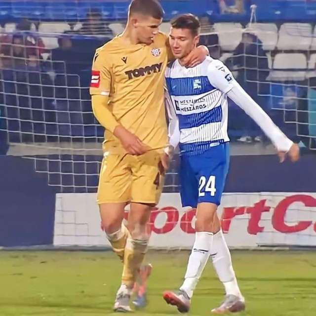 Trenutak u kojem je Vušković tješio Živkovića