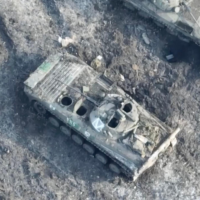 Uništeni ruski tenk kod Vuhledara