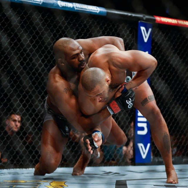 LAS VEGAS, NEVADA - MARCH 04: Jon Jones fights Ciryl Gane of France in the UFC heavyweight championship fight during the UFC 285 event at T-Mobile Arena on March 04, 2023 in Las Vegas, Nevada. Chris Graythen,Image: 760437551, License: Rights-managed, Restrictions:, Model Release: no, Credit line: Chris Graythen/Getty images/Profimedia