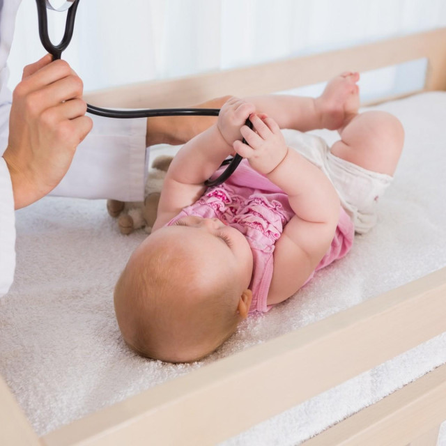 Pedijatrica s bebom, ilustracija