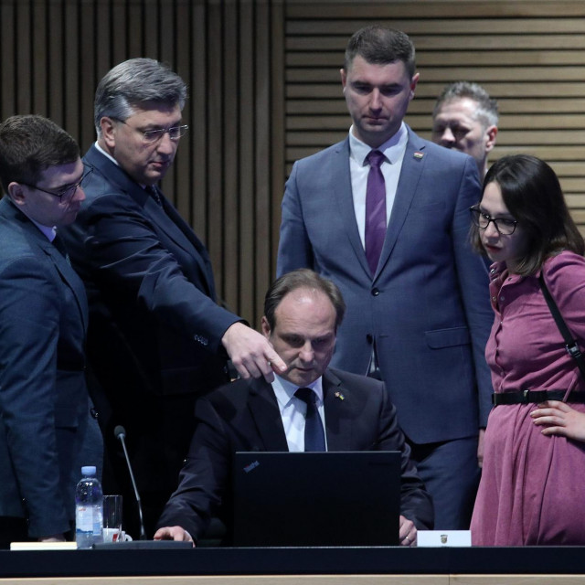 Andrej Plenković, Zvonimir Frka Petešić, Davor Filipović