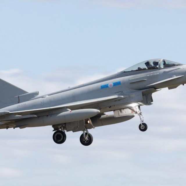 RAF-ov Typhoon (ilustracija)