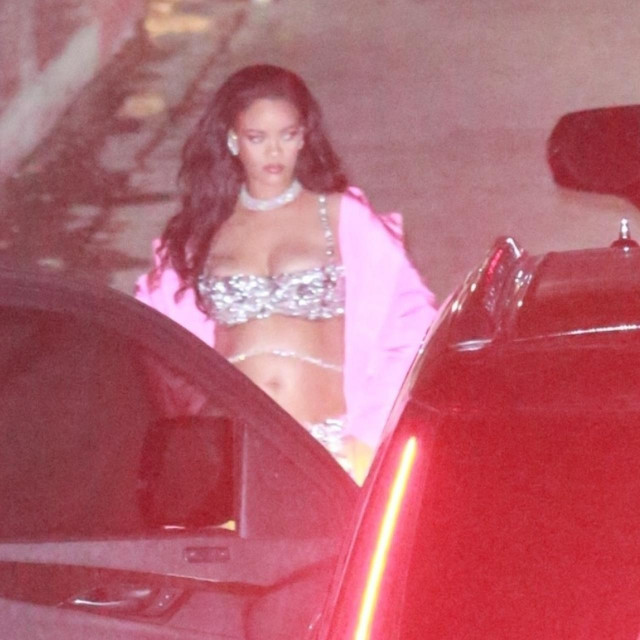 Rihanna snimljena dok dolazi na afterparty