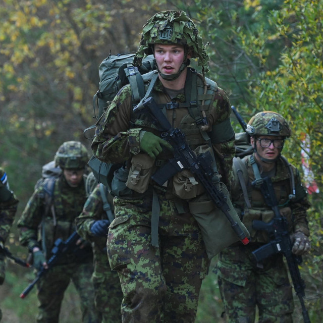 Ministarstvo obrane Estonije već neko vrijeme pokušava otkriti zašto estonski rezervisti uvelike podržavaju vojnu obranu, ali nisu baš voljni sudjelovati u vojnim vježbama