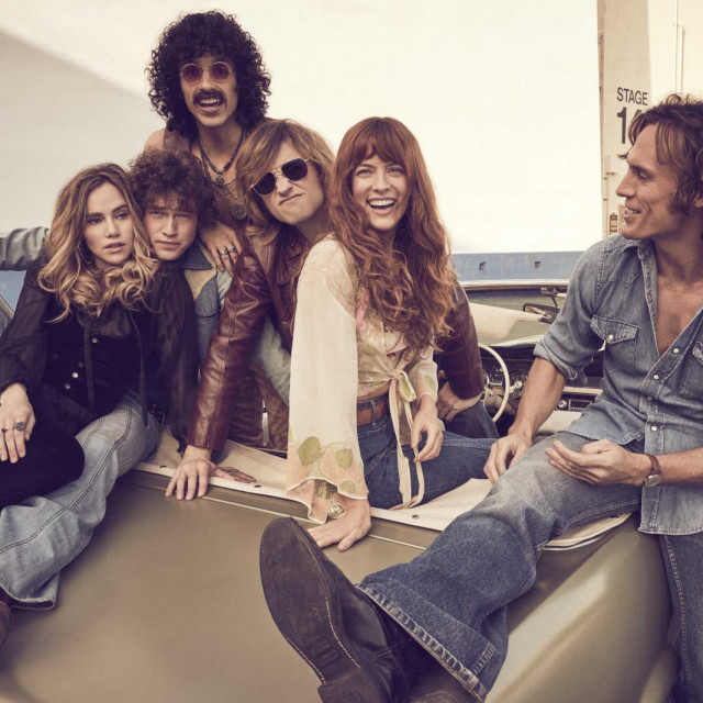 Daisy Jones i Šestorka