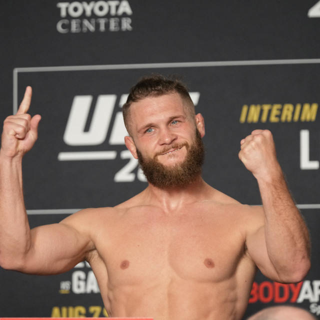 Rafael Fiziev 