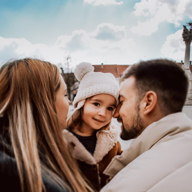Borna Mažurana i Lea Pervan s kćeri Nikom