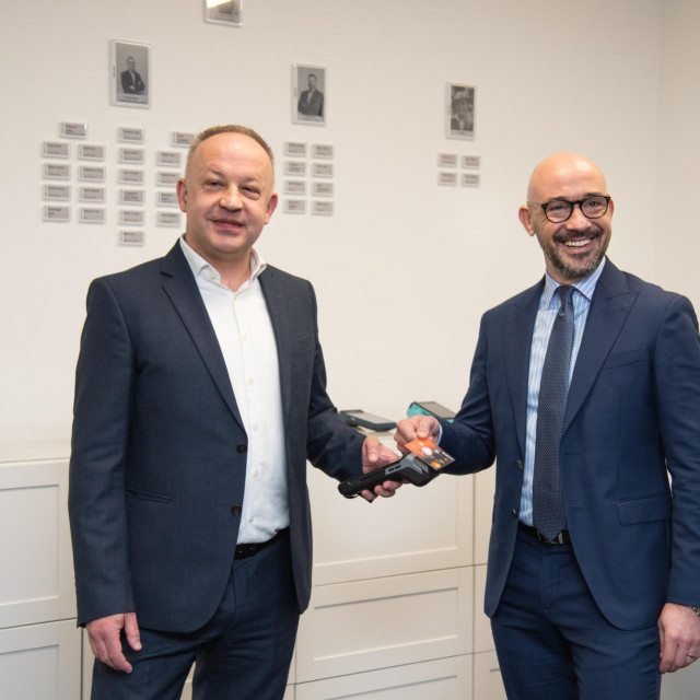 Damir Lesničar, direktor Etranet grupe i Petar Markač, direktor globalnog transakcijskog bankarstva u OTP banci