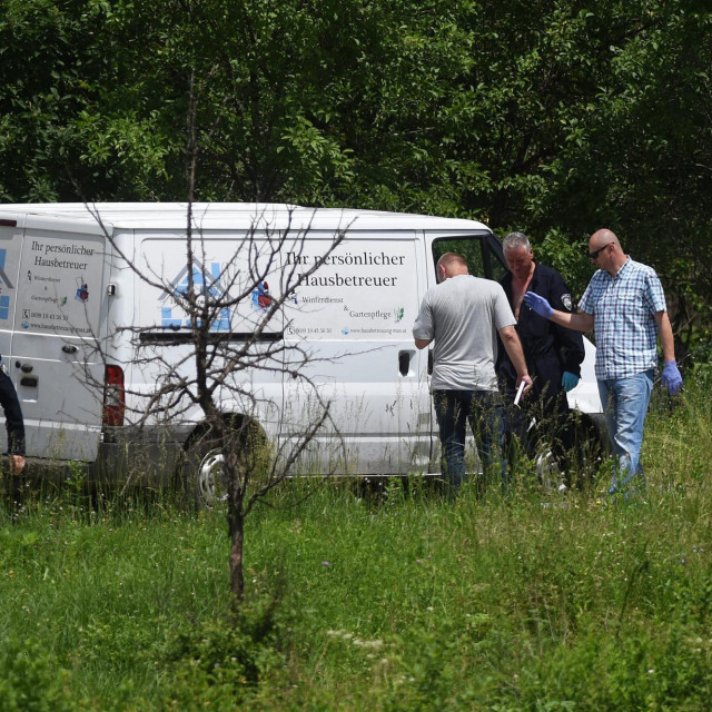 Kombi u kojem su prevoženi migranti