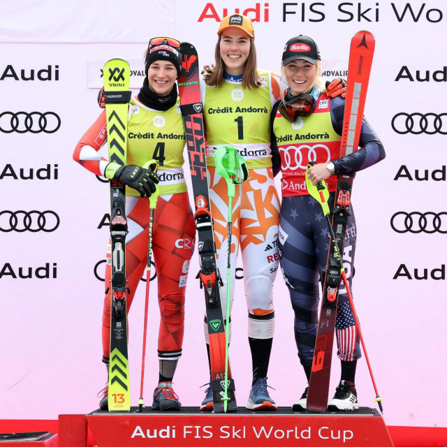 Postolje u društvu skijaških ikona: Popović, Vlhová i Shiffrin
