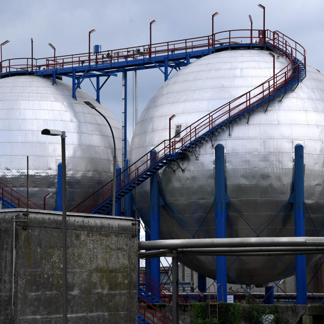 Pogoni Petrokemije