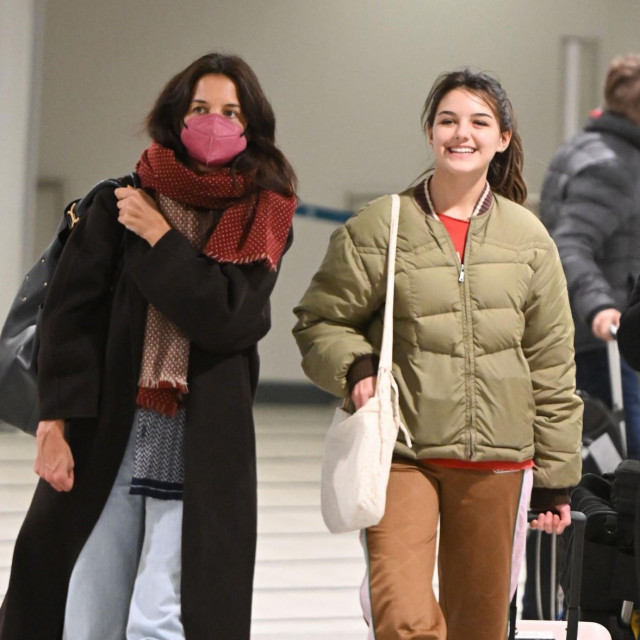 Katie Holmes i Suri, 2022.