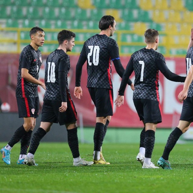 Mladi reprezentativci Hrvatske pod vodstvom svojeg izbornika Igora Bišćana danas će odigrati prvu utakmicu u 2023. godini