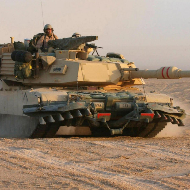 M1 Abrams tenk