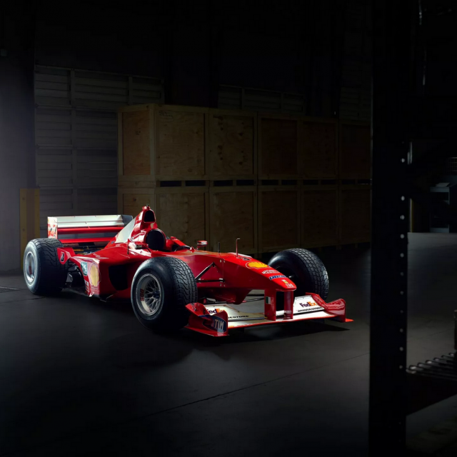 Ferrari F1-2000 bolid