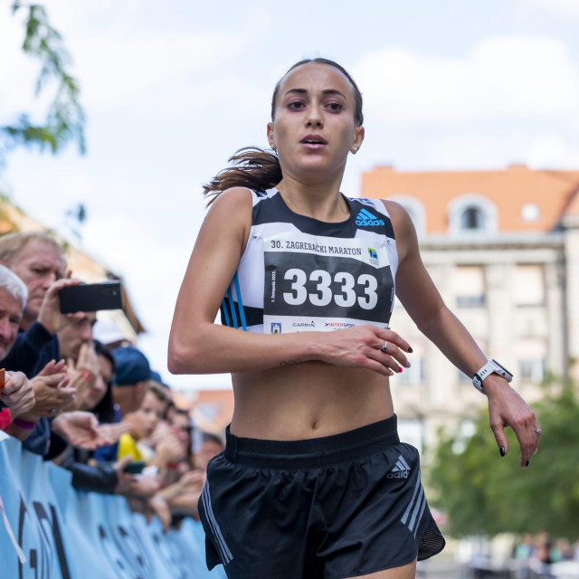 Matea Parlov Koštro