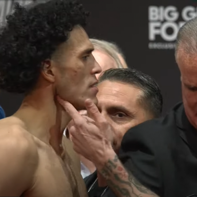 David Benavidez (lijevo) vs. Caleb Plant