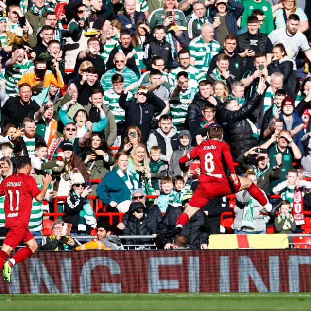 Steven Gerrard i Celticovi navijači