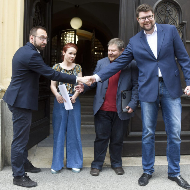 Do izbora je više od godinu dana, pa trenutni rejtinzi stranaka nisu najvažniji. Bitno je kako će stranke u očima birača stajati na dan izbora, kaže sugovornik iz SDP-a