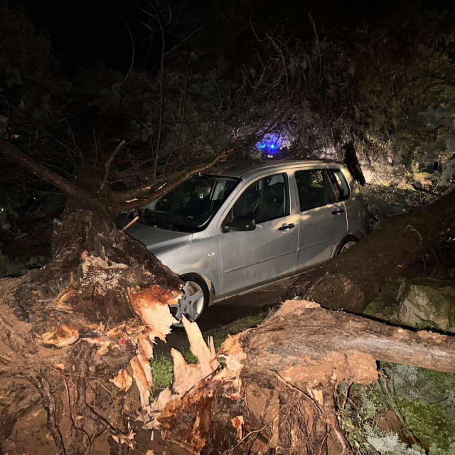 Prizori nakon nevremena u Rovinju
