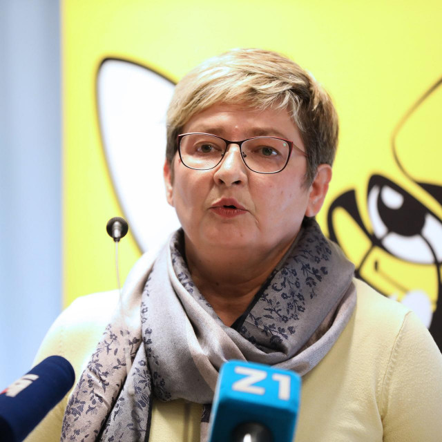 Nada Lovrić