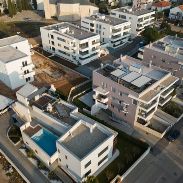 Zgrade niču iz dana u dan na svakoj mogućoj slobodnoj lokaciji