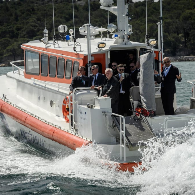 Prva brodica SAR 1, namjenjena hitnoj medicinskoj intervenciji na moru i otocima