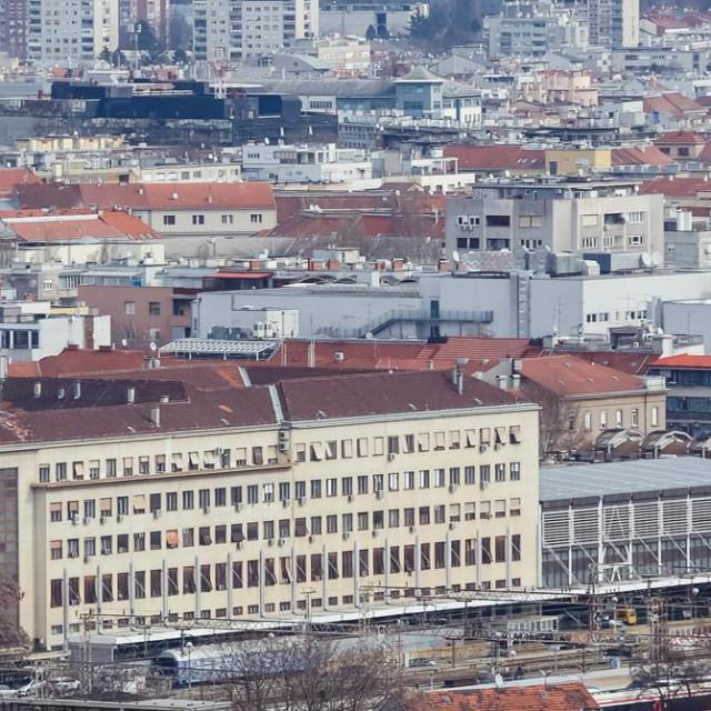 Barbara Cerinski i Matija Arapović iz Hrvatske udruge za naplatu potraživanja