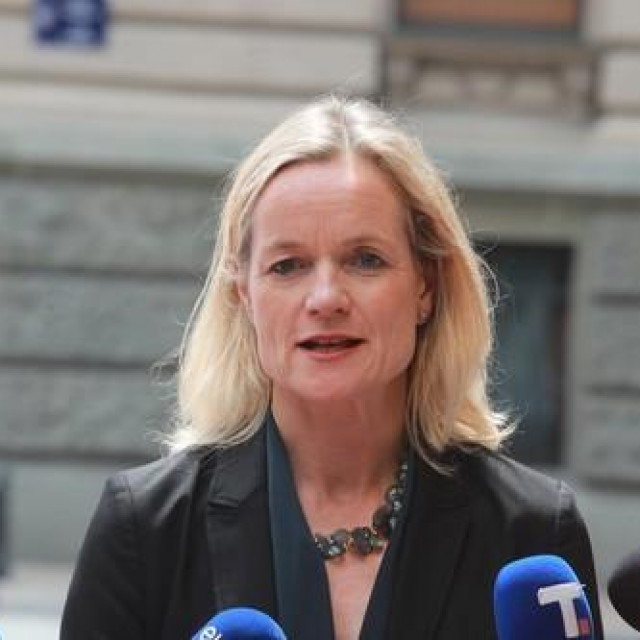 Viola von Cramon-Taubadel