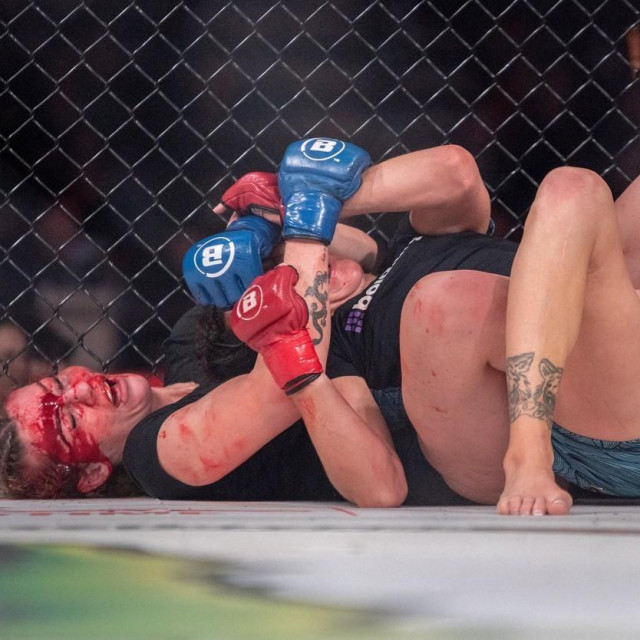 Cat Zingano, Leah McCourt