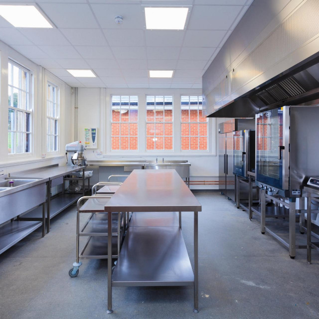 Ilustrativna fotografija školske kuhinje